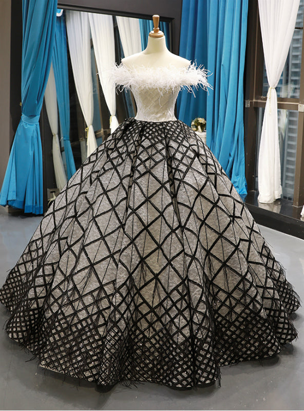 Black And White Ball Gown Off The Shoulder Lace Beading Haute Couture Prom Dresses With Feather