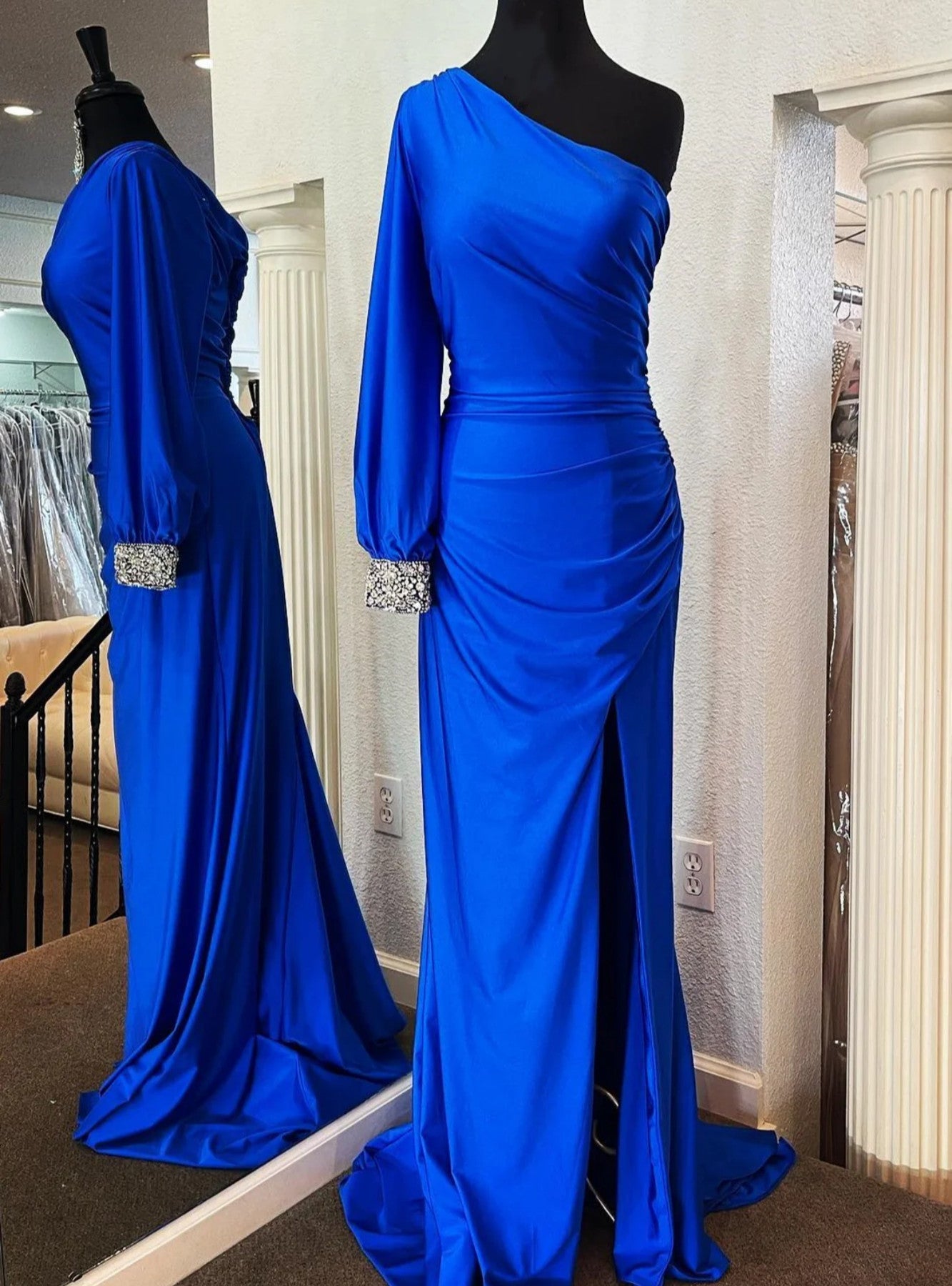 Royal Blue Mermaid Long Sleeve Pleats Prom Dress