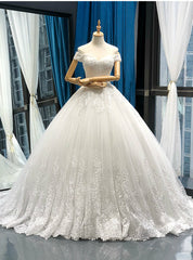 White Ball Gown Tulle Appliques Off The Shoulder Wedding Dress With Train