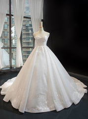 White Ball Gown Tulle Appliques Sweetheart Sleeveless Wedding Dress