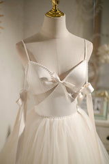 White Spaghetti Straps V-Neck Tulle Short Homecoming Dress with Bow