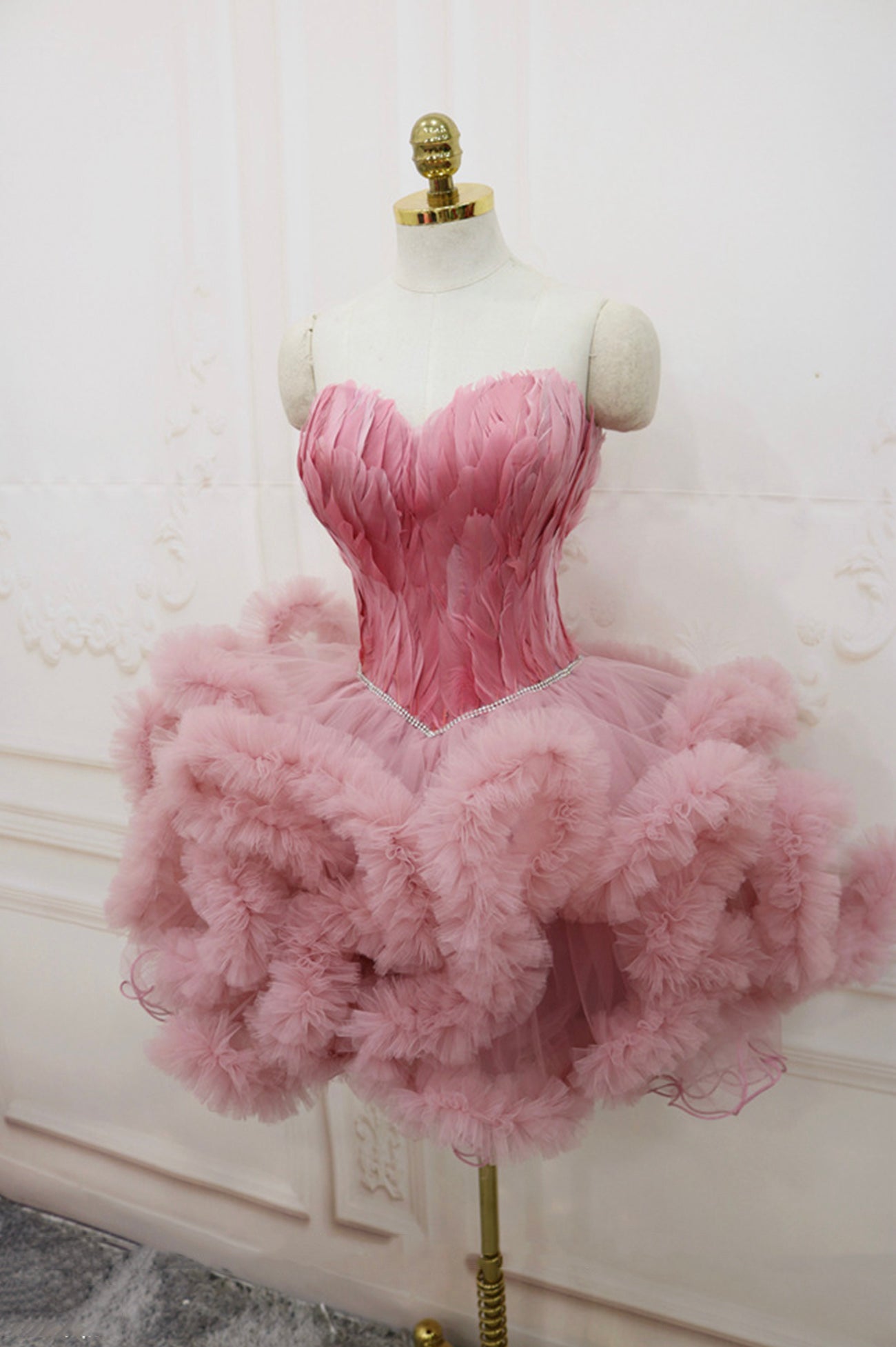 Bridesmaids Dress Online, Pink Sweetheart Neck Short Prom Dress, A Line Party Dress with Feather