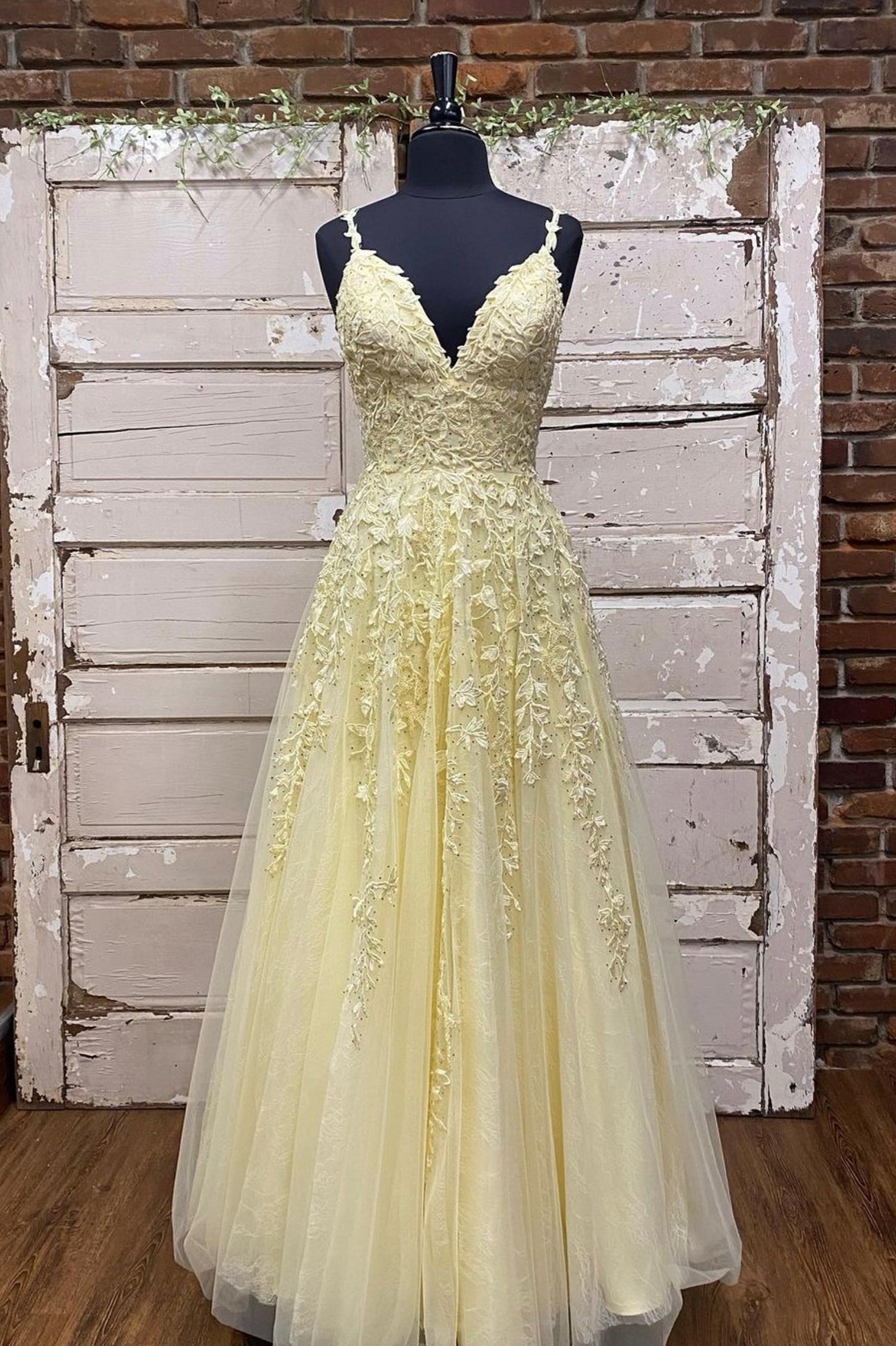 Dinner Dress Classy, Yellow V-Neck Lace Long Prom Dress, A-Line Evening Dress