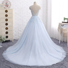 Formal Dresses For Fall Wedding, Ball Gown Chapel Train V Neck Sleeveless Backless Appliques Prom Dresses