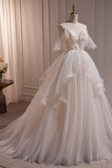 Wedding Dress Style 2021, Elegant Tulle Spaghetti Straps Ball Gown Wedding Dress with Beads