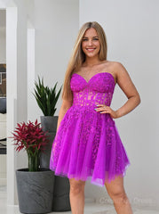 Bridesmaid Dress Burgundy, A-line/Princess Strapless Knee-Length Tulle Homecoming Dress with Appliques Lace