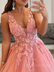 Prom Dress With Pockets, Ball Gown V-neck Floor-Length Tulle Prom Dresses With Appliques Lace