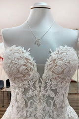 Wedding Dresses Tops, Beautiful Long A-line Strapless Tulle Ivory Wedding Dress with Appliques Lace