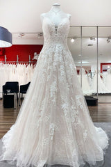 Wedding Dress And Shoes, Beautiful Long A-line Tulle Lace V Neck Open Back Wedding Dresses