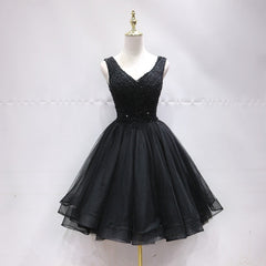 Bridesmaid Dresses Chicago, Black Tulle V Back Beaded Knee Length Homecoming Dress, Black Short Party Dress