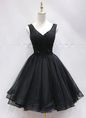 Country Wedding Dress, Black Tulle V Back Beaded Knee Length Homecoming Dress, Black Short Party Dress