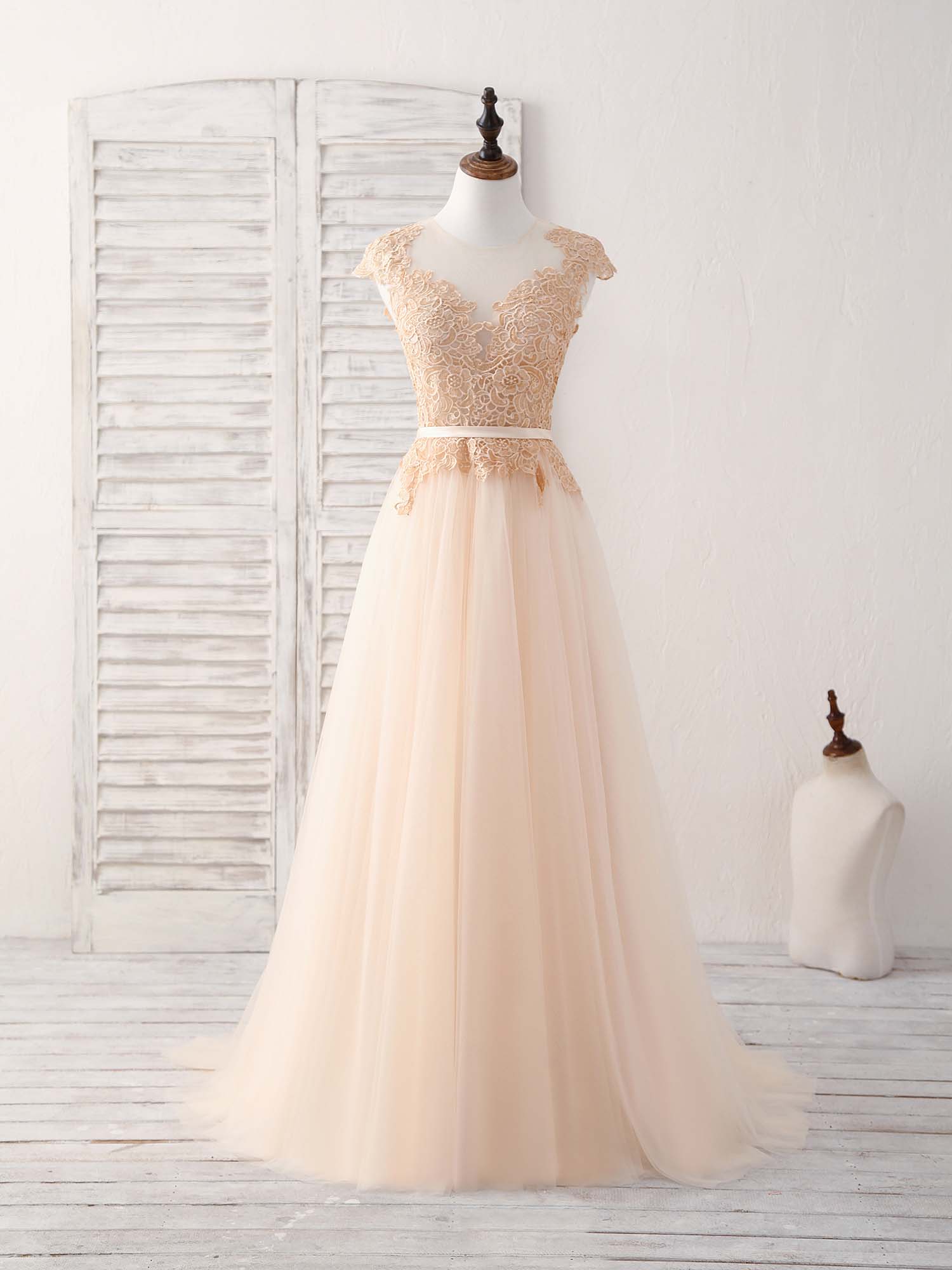 Party Dress Idea, Champagne Round Neck Tulle Lace Applique Long Prom Dress