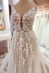 Wedding Dress Collection, Charming Long A-Line Spaghetti Straps Appliques Lace Tulle Backless Wedding Dress