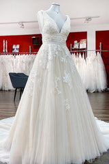 Wedding Dress For Over 54, Elegant Long Princess V-neck Tulle Backless Wedding Dress with Lace