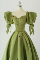 Black Dress, Green A-Line Long Prom Dress Strawberry Lace, Lovely Short Sleeve Evening Dress