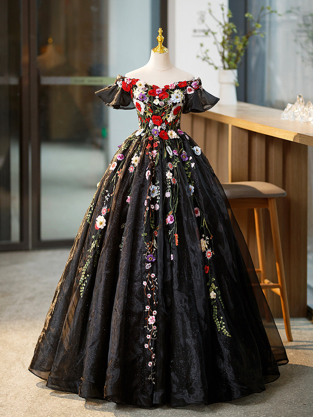 Bridesmaids Dresses Vintage, Black Tulle Long Prom Dress with Lace Flowers, Beautiful Off Shoulder Evening Gown