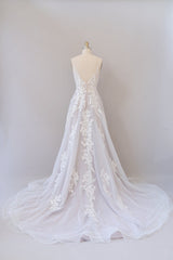 Wedsing Dresses Lace, Long A-line Spaghetti Strap Lace Appliques Tulle Backless Wedding Dress