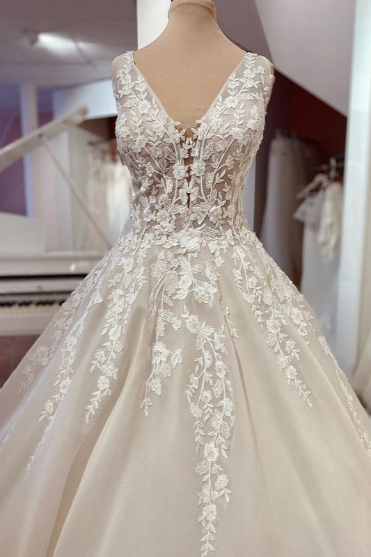 Wedding Dress Beautiful, Long A-Line Sweetheart Appliques Lace Backless Wedding Dress