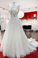 Wedding Dress For Brides, Long A-line Tulle Sleevless Ruffles Jewel Wedding Dress With Lace Appliques