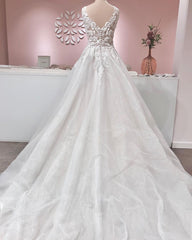 Wedding Dress , Long A-line V-neck Appliques Lace Backless Tulle Ruffles Wedding Dress