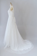 Wedding Dress V Neck, Long A-line V-neck Lace Tulle Backless Wedding Dress