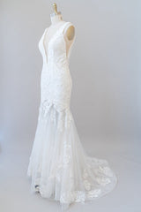 Wedding Dress Shops, Long Mermaid V-neck Appliques Tulle Lace Wedding Dress