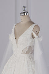 Wedding Dress Tops, Luxury V-Neck Beadings Wedding Dress Tulle Sleeveless Sequined Bridal Gowns