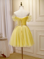 Bridesmaid Dresses Vintage, Mini/Short Yellow Prom Dresses, Yellow Cute Homecoming Dress With Beading Lace