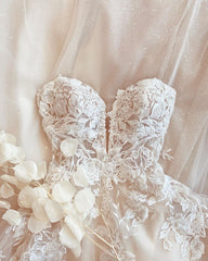Wed Dresses Vintage, Modest Long A-line Spaghetti Straps Tulle Wedding Dress with Appliques Lace
