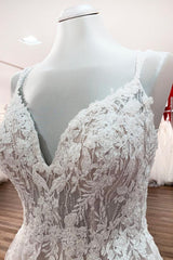 Wedding Dress For Dancing, Modest Long Princess V-neck Tulle Spaghetti Straps Wedding Dress with Lace