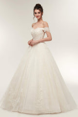 Wedding Dresses With Sleeve, Off-shoulder Sweetheart A-line Lace-up Floor Length Lace Appliques Wedding Dresses