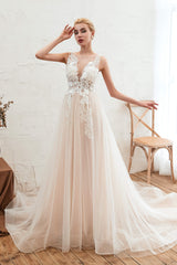 Wedding Dresses Trains, Round Neckline Sleeveless A-line Lace Up Sweep Train Lace Appliques Wedding Dresses