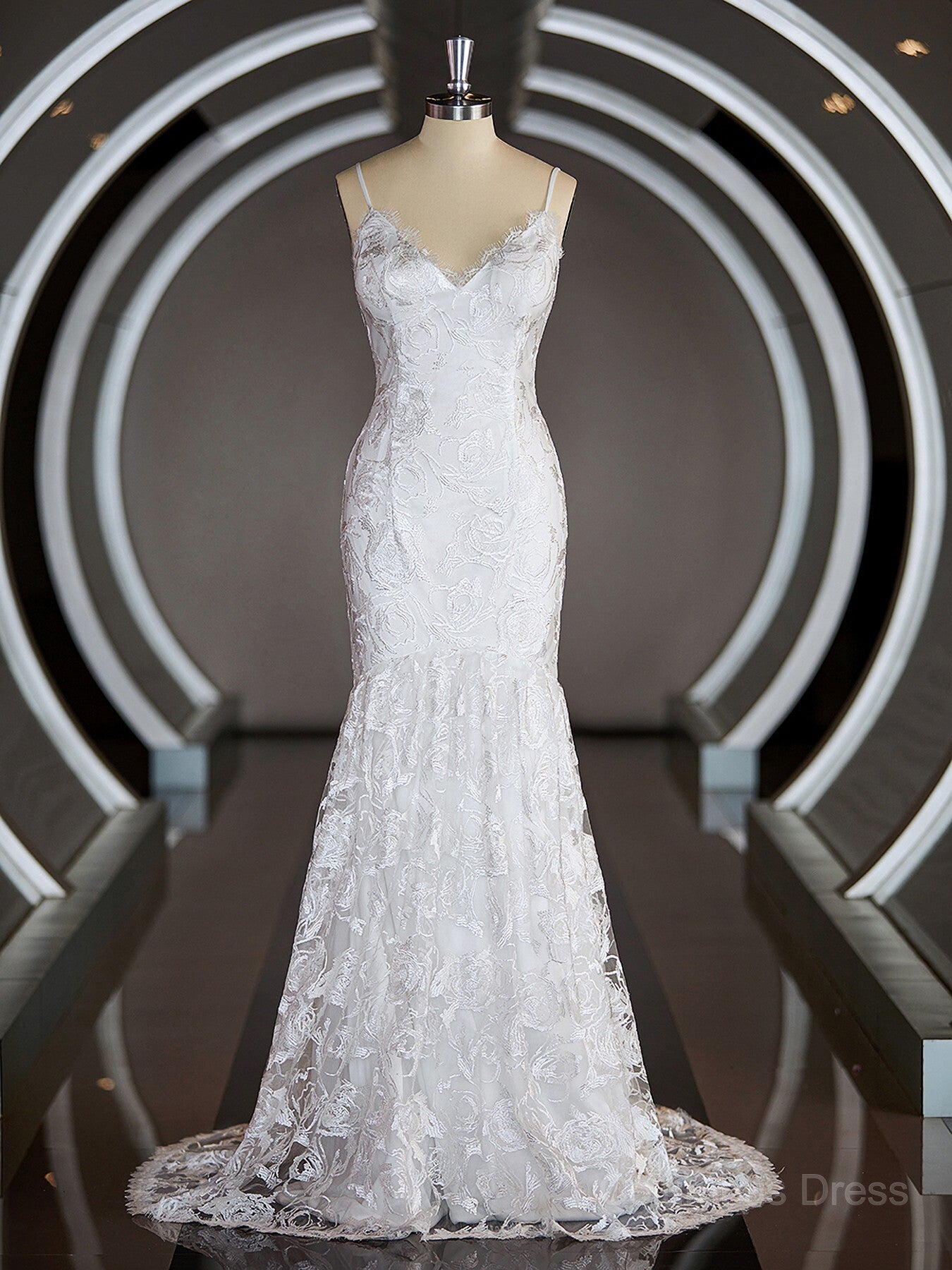 Wedding Dress Elegant, Sheath/Column V-neck Sweep Train Lace Wedding Dresses with Appliques Lace