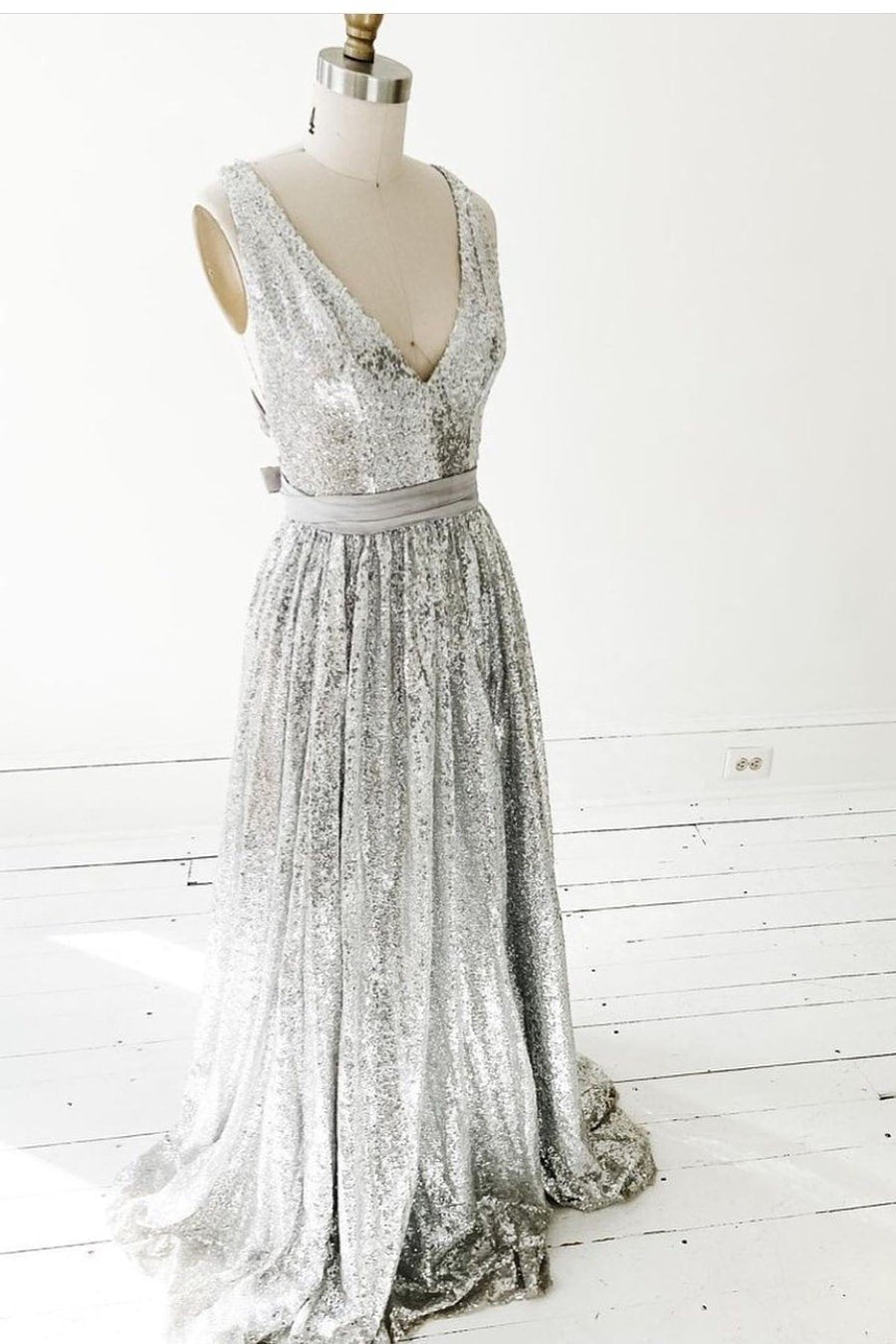 Bridesmaid Dress Colors, Sparkly A-line Silver Sequin Prom Dresses with V-neckline