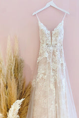 Wedding Dress Under 504, Stunning Long A-Line Spaghetti Straps Tulle Lace Wedding Dress