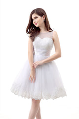 Party Dress Big Size, White Short Tulle Lace Knee Length Pearls Homecoming Dresses