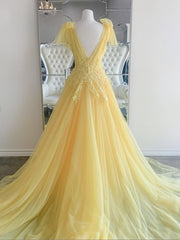 Party Dress Pattern Free, Yellow Long A-line V Neck Lace Tulle Backless Formal Graduation Prom Dresses